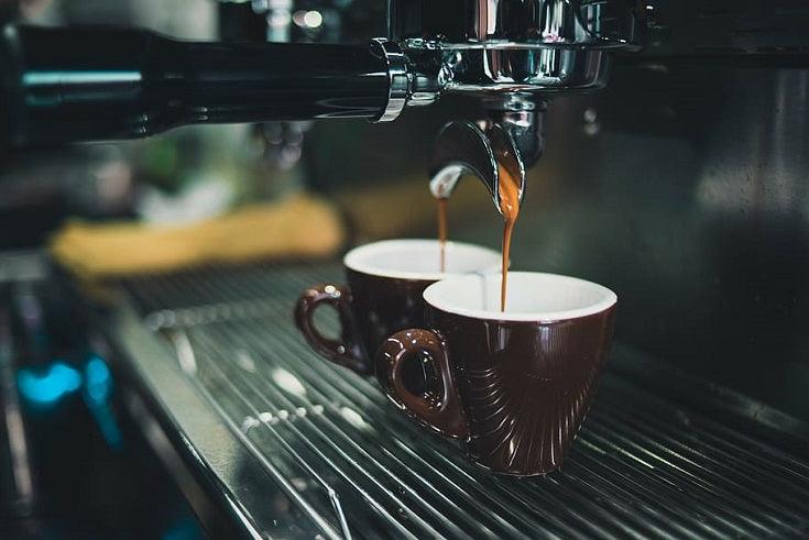 how-to-make-a-great-espresso-with-an-espresso-machine-iron-bean-coffee-company_e94bfb80-0cf3-4d51-8ff8-017311e13abe.jpg