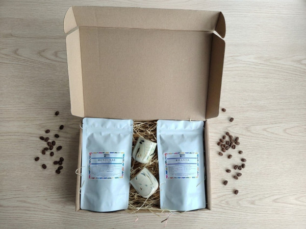 Balíček dvou káv a dvou kalíšků (5)