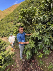 Jarní káva Venezuela Rivero Family (13)